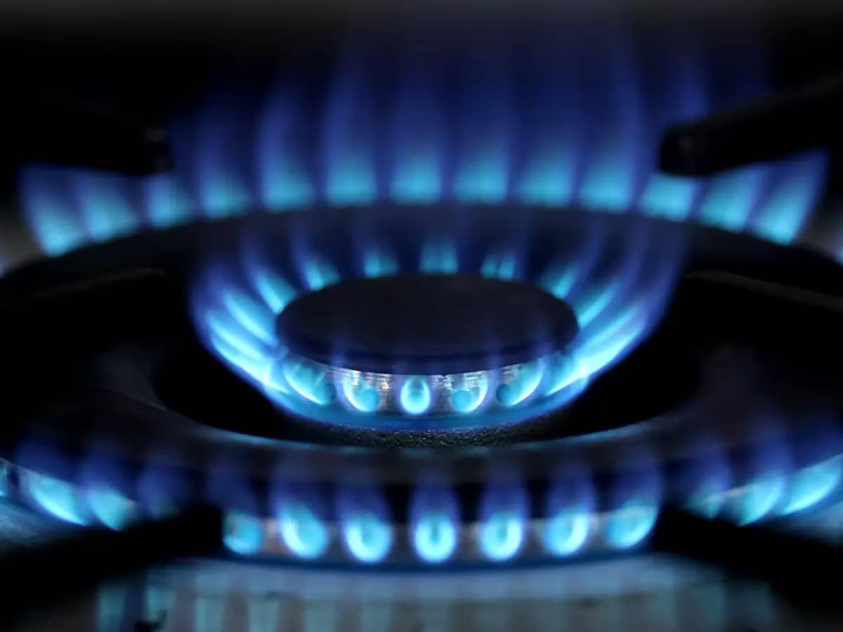 Natural-gas-stocks_extra