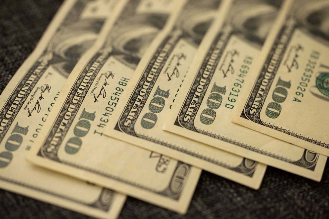 Weaker dollar ahead of big data week Hero