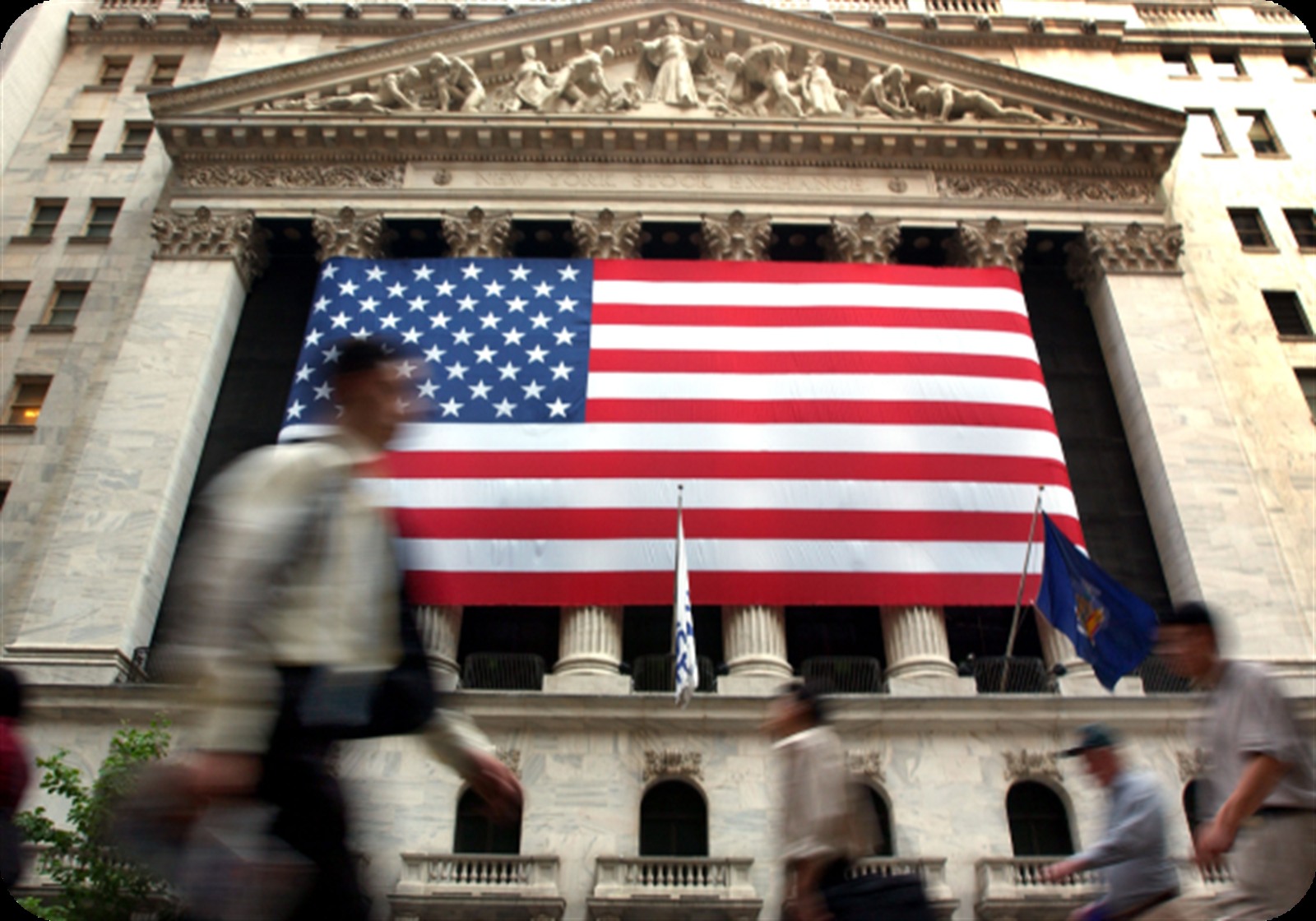 DAX remains under pressure ahead of US inflation data