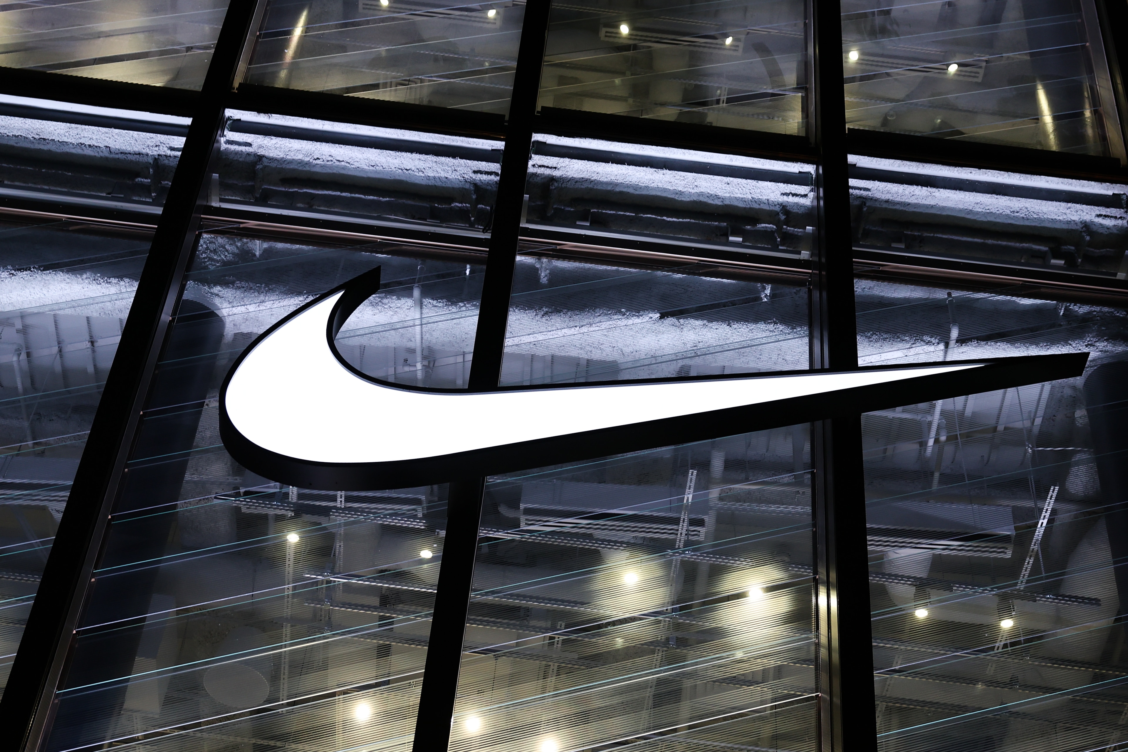nike hero